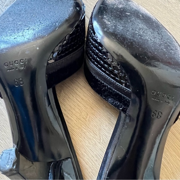 GUCCI BLACK SEQUINED VELVET PUMPS - Picture 6 of 6